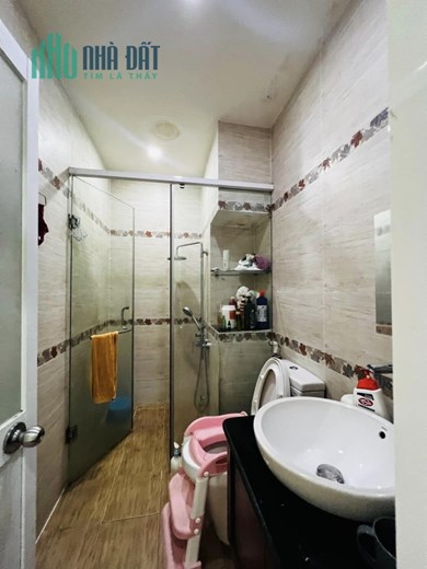 Bán nhà Đường Bùi Đình Tuý P.24 Q.Bình Thạnh DT 60 m2 (4x15m 5Tầng) hiếm Chỉ 6,6 Tỷ vào ở ngay