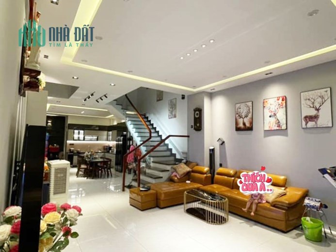 NHÀ ĐẸP Ở NGAY - HXH QUAY ĐẦU, NGANG 5M HIẾM, 100M2, 5 TẦNG, NỘI THẤT CAO CẤP, CHỈ HƠN 6 TỶ.