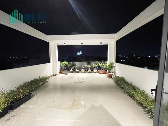 NHÀ ĐẸP Ở NGAY - HXH QUAY ĐẦU, NGANG 5M HIẾM, 100M2, 5 TẦNG, NỘI THẤT CAO CẤP, CHỈ HƠN 6 TỶ.