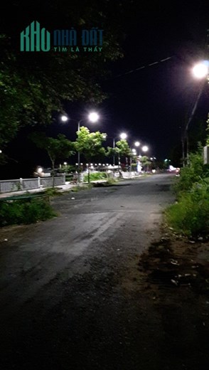 CHÍNH CHỦ CẦN BÁN ĐẤT MẶT TIỀN TRUNG TÂM THỊ TRẤN.