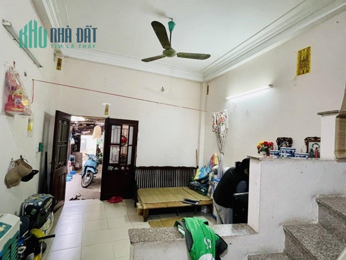 Ngõ 515 Hoàng Hoa Thám, Ba Đình, cách đường QH 10m, DT 70m2. 4,1 tỷ.