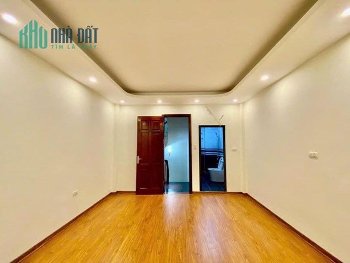 Bán nhà Cầu Diễn 5 tầng hiện đại, ngõ riêng thẳng tắp 10m ra ô tô tránh, giá hơn 3 tỷ