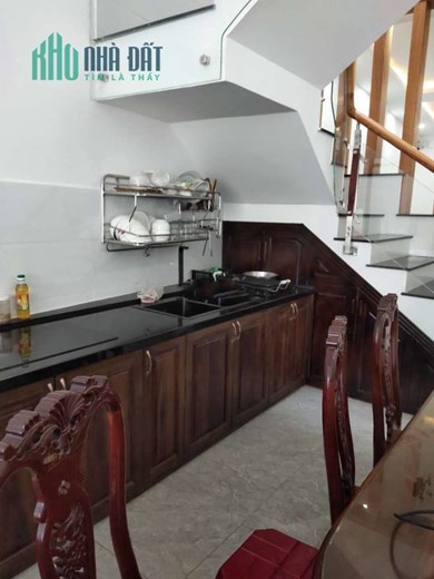 CHO THUÊ NHÀ 1 TRỆT 2 LẦU MẶT TIỀN PHẠM THẾ HIỂN