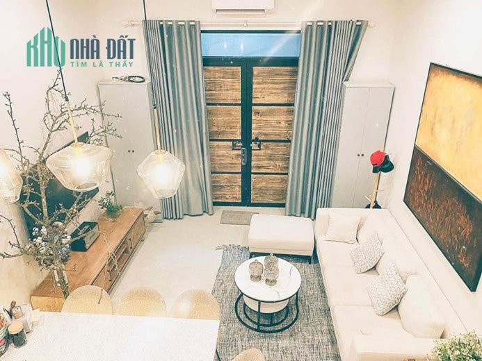 Bán nhà riêng Đội Cấn, Ba Đình, cạnh mặt phố, có chỗ đậu oto. DT 38m, cực thoáng, MT4,5m, nhỉnh 4