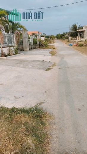 Bán 200m2 nhà đất tại thị xã Ninh Hoà, Khánh Hoà, SHR 1.24 tỷ. Lh:0376456779.