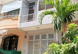 Nhà thuê hẻm Ô tô 289 đường Bình Đông P14Q8 - Giá : 9 Triệu / Tháng