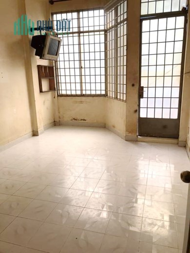 Nhà thuê hẻm Ô tô 289 đường Bình Đông P14Q8 - Giá : 9 Triệu / Tháng