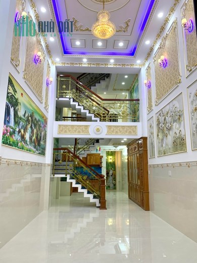 Bán nhà HXH Lê Văn Quới, 5 tầng xe hơi vào nhà, 68m2, 4PN, 5WC, chủ giảm 500tr còn 8tỷ7.