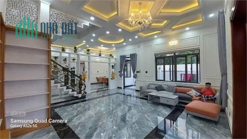 Biệt Thự Sân Vườn mặt tiền Tân Hiệp, Hóc Môn – 12x22m, tặng Full nội thất.