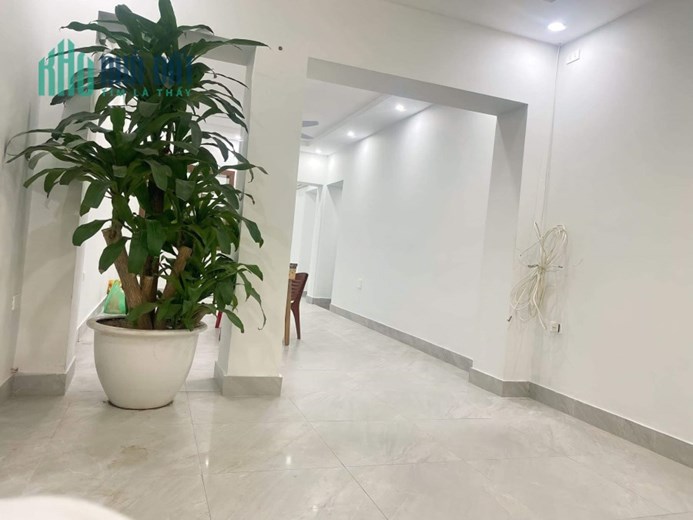 Tìm người hợp tác làm chung mặt bằng tầng 1 khu tập thể Nguyên Hồng - Thành Công, rất đông dân