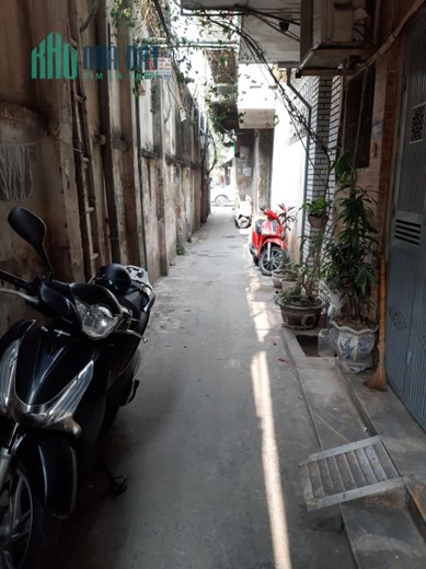 Chính chủ bán nhà tầng 1 tập thể C3 Hoàng Ngọc Phách, Đống Đa, Hà Nội.