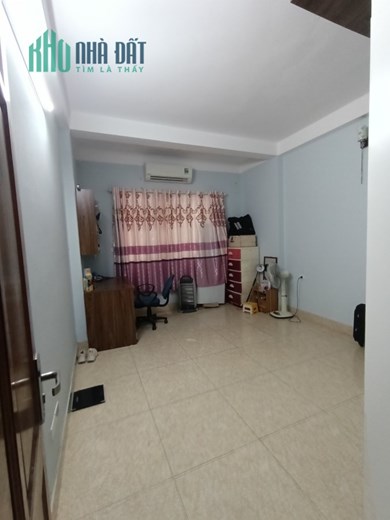 NHÀ MẶT NGÕ TẠI YÊN PHÚC THUỘC QUẬN HÀ ĐÔNG CÓ GIÁ 3,8 TỶ.