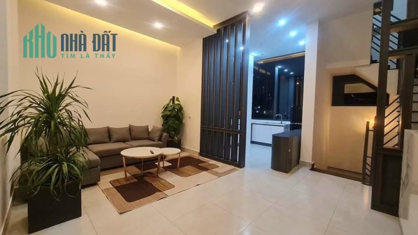 [ Sos Sos ] Giảm giá Bán gấp khách sạn 2 mặt tiền đường nhựa đường Ngô Thì Sỹ, Đà Lạt giá 12.8 tỷ