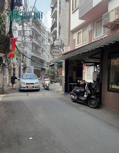 BÁN MẶT TIỀN HẺM NHỰA 6M HOÀNG HOA THÁM PN- 30m2 - NỞ HẬU - 3 TẦNG- CHỈ 4 TỶ XÍU