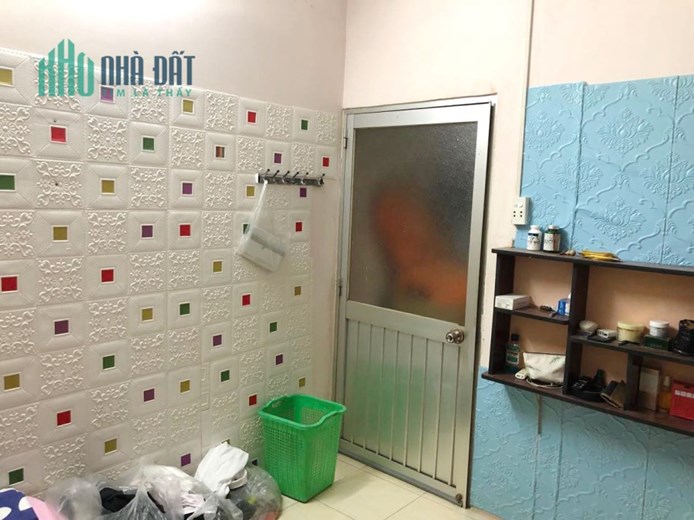 Nhà thuê trệt, lầu hẻm 4m Dương Bá Trạc P1 Q8 - Giá : 7 Triệu