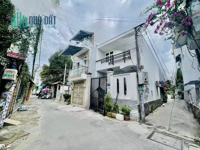 NHÀ LÔ GÓC HXT TÂN QUÝ, TÂN PHÚ - 66M2 2 TẦNG BTCT - NHÀ MỚI Ở NGAY - SỔ ĐẸP.