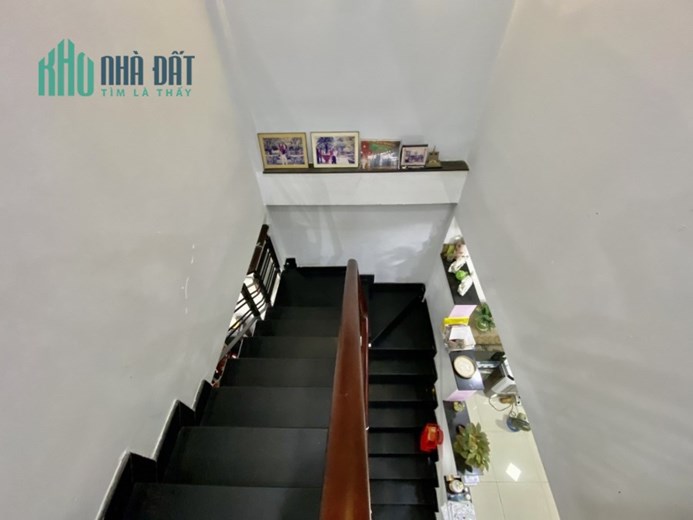 NHÀ LÔ GÓC HXT TÂN QUÝ, TÂN PHÚ - 66M2 2 TẦNG BTCT - NHÀ MỚI Ở NGAY - SỔ ĐẸP.