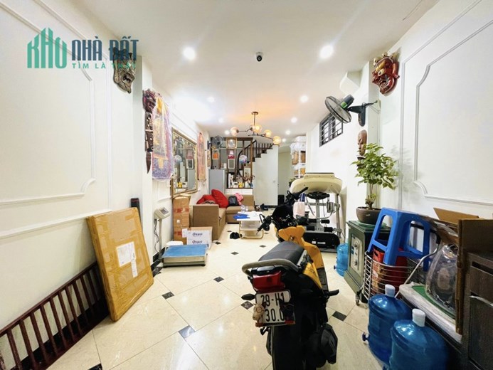 Bán nhà lô góc Ngõ 110 Quan Nhân, ô tô tránh, kinh doanh, sổ đẹp, 45m, 6 tầng, nhỉnh 8 tỷ