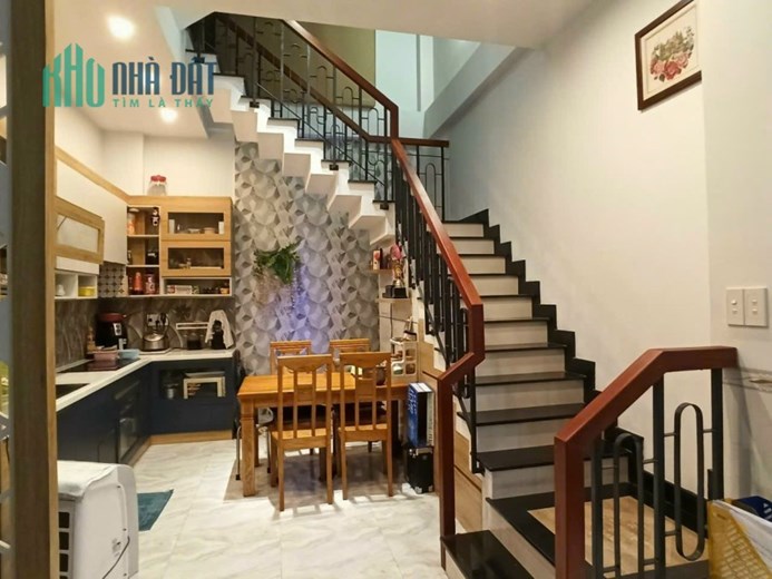 Nhà Thống Nhất, 4x11m, Hẻm 4m, 5 tầng kiên cố chỉ 4.6 tỷ TL