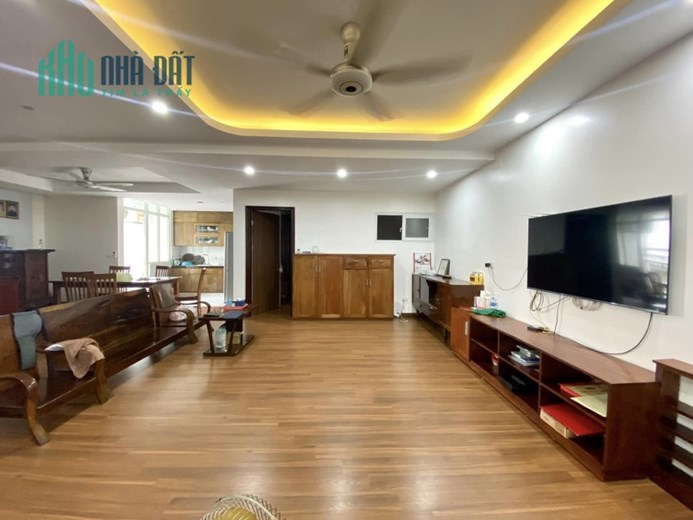 Bán nhà 62m2 phố Âu Cơ, Tây Hồ Thang máy Doanh thu khủng Giá 8.3 Tỷ