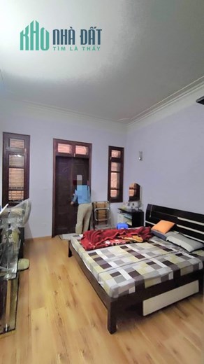 Bán nhà 61m2 phố Âu Cơ, Tây Hồ Thang máy XỊN Dòng tiền khủng Giá 8.2 Tỷ