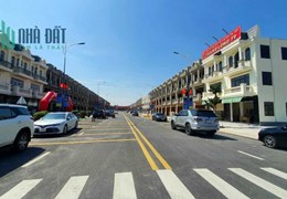 Chính Chủ Cần Tiền Trả Ngân Hàng Bán Rẻ Lại căn Nhà Đẹp