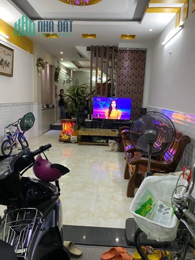 Bán nhà HXH Phạm Văn Chiêu, 4x15m, 4 tầng vuông vức chỉ 5.85 tỷ TL