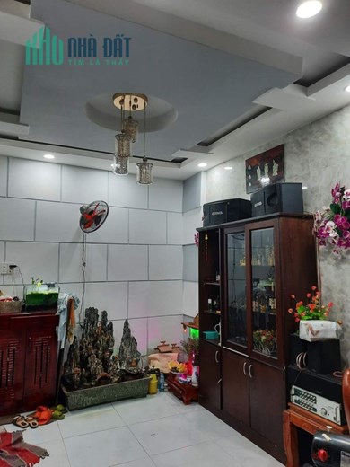 Bán nhà HXH Phạm Văn Chiêu, 3.6x14m2, vuông vức, 2 tầng BTCT chỉ 3.8 tỷ TL