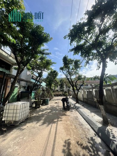 Bán Nhà Mặt Tiền Đường Phạm Thị Đào P.Ghềnh Ráng Quy Nhơn , 52,5m2 , Cáp 4 , Giá 2 Tỷ 400Tr