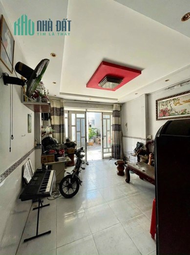 Bán nhà 4 tầng BTCT, 37m2, Hẻm xe tải 5m, Lê Đình Cẩn, Bình Tân, chỉ 3.6 tỷ TL