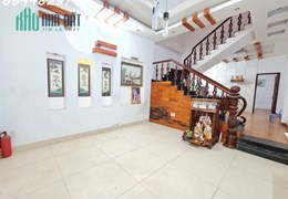 Nhà 3 tầng, dt 70m2 kiệt HUỲNH NGỌC HUỆ, Thanh Khê, Đà Nẵng mà CHỈ 2 TỶ xx (x trung)
