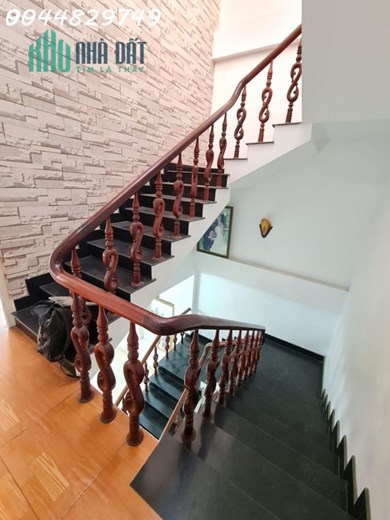 Nhà 3 tầng, dt 70m2 kiệt HUỲNH NGỌC HUỆ, Thanh Khê, Đà Nẵng mà CHỈ 2 TỶ xx (x trung)