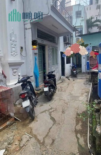 Bán gấp nhà 2 tầng 17m2, Lê Liễu, Tân Phú, chỉ 1.8 tỷ thương lượng