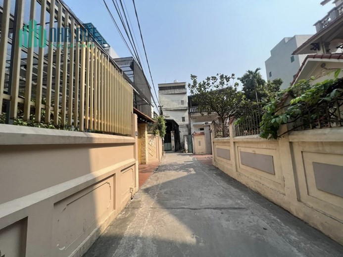 bán đất THẠCH BÀN 50M2 _ GẦN PHỐ _NGÕ NÔNG _ Ô TÔ ĐỖ CỬA