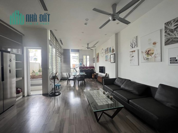 TÒA NHÀ  7 TẦNG THANG MÁY_ DÒNG TIỀN KHỦNG_ KINH DOANH ĐỈNH_ MẶT PHỐ GIANG BIÊN( LONG BIÊN)_ 111,3