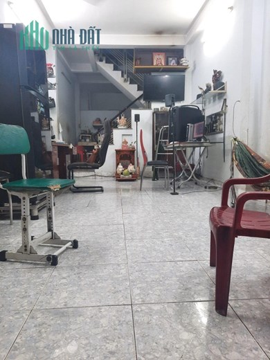 NHÀ HẺM XE TẢI ÂU DƯƠNG LÂN  -KHU DÂN TRÍ CAO  PHƯỜNG 4 QUẬN 8.