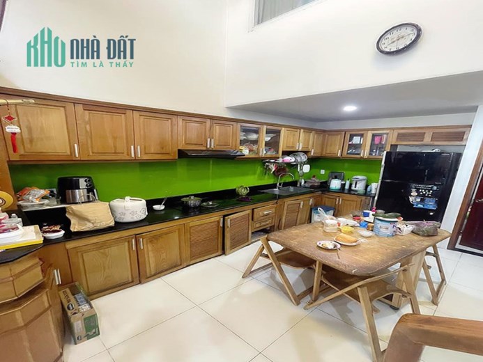 HIẾM - MẶT TIỀN KINH DOANH ĐỈNH - NGAY PHAN VĂN HỚN QUẬN 12, NGANG GẦN 5M, 115M2, 3 PN, 5 PHÚT QUA