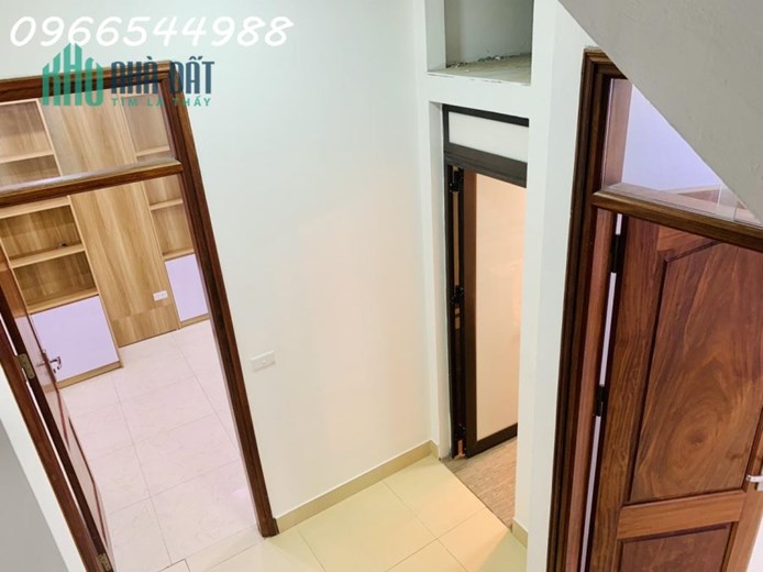 Cực hiếm, nhà gần phố cổ Ngọc Lâm, 2.9 tỷ, 40m2 x 4 tầng