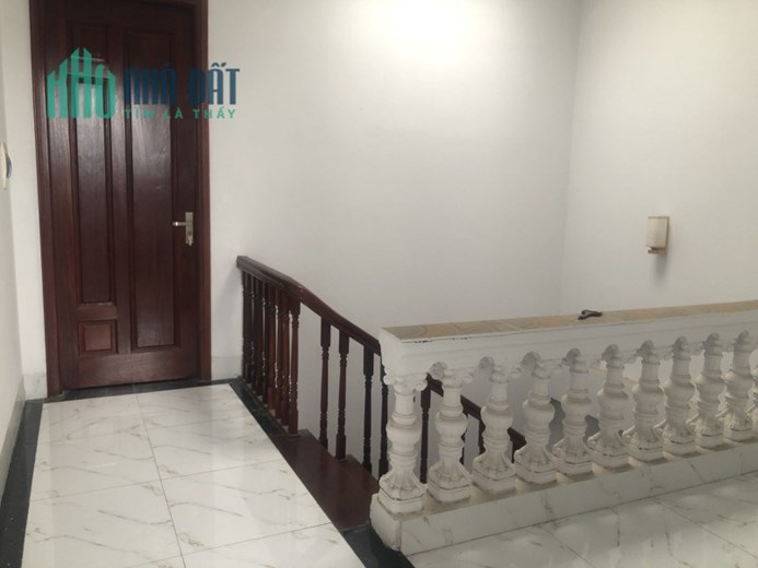Bán nhà Xã Đàn 39m2 5 tầng, MT4m, ngõ nông, thông, 2 thoáng, 4.1 tỷ