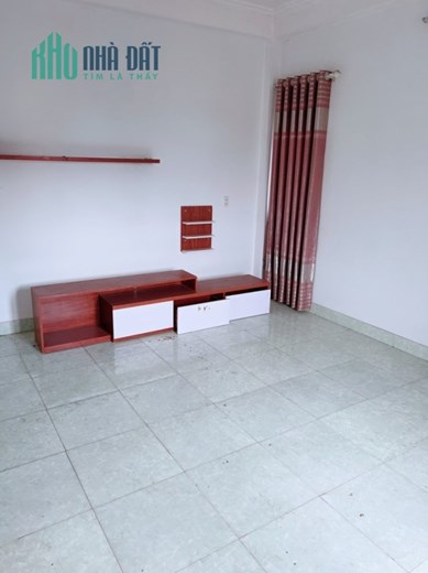 Sở hữu nhà lô góc Cát Linh 40m2 x 4 tầng, gần phố, ngõ nông, 3 bước ra ga Cát Linh chỉ 5 tỷ