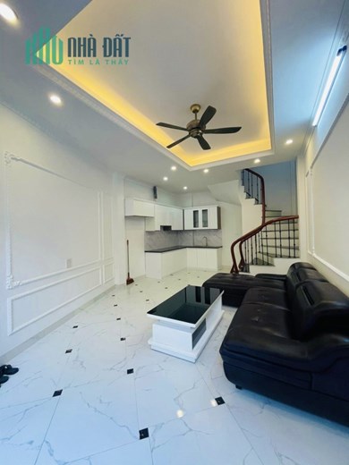 Bán nhà 63m2 phố Âu Cơ, Tây Hồ Thang máy XỊN Doanh thu 10%/năm Giá 8.2 Tỷ