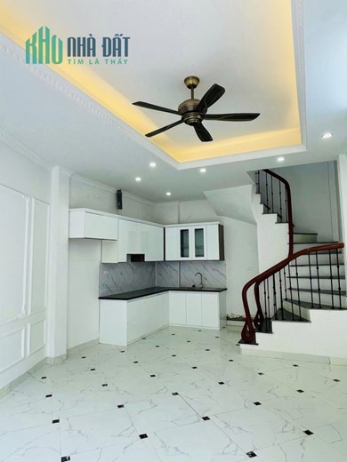 Bán nhà 62m2 phố Âu Cơ, Tây Hồ Thang máy Nhập Dòng tiền 10%/năm Giá 8.3 Tỷ