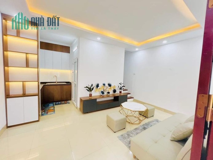 Bán nhà 61m2 phố Âu Cơ, Tây Hồ Thang máy Doanh thu khủng Giá 8.3 Tỷ