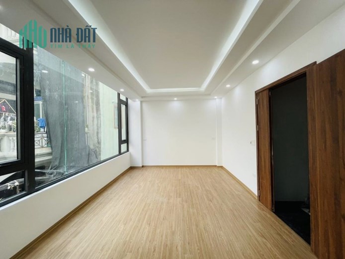 Bán nhà 62m2 phố Âu Cơ, Tây Hồ Thang máy Nhập Doanh thu 800 triệu/năm Giá 8.2 Tỷ