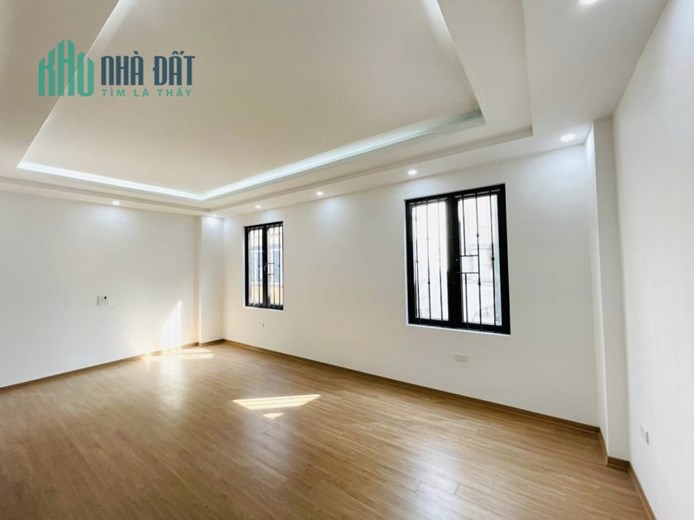 Bán nhà 63m2 phố Âu Cơ, Tây Hồ Thang máy Doanh thu 10%/năm Giá 8.1 Tỷ