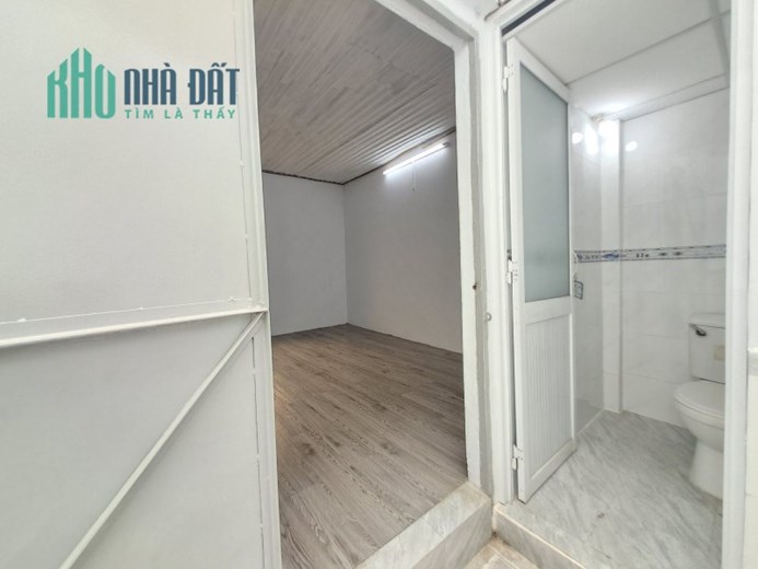Bán nhà mới vào ở ngay gần chợ Phạm Văn Chiêu phường 14 Gò Vấp giá 2 tỷ 4