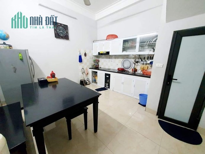 Bán nhà 62m2 phố Âu Cơ, Tây Hồ Thang máy Dòng tiền khủng Giá 8.2 Tỷ