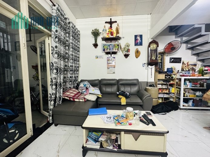 Đất Thánh – Phường 6 – Tân Bình - 46m2 – 3 tầng – giá 3.x tỷ.