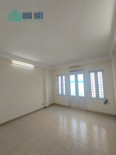 NGUYỄN CHÍ THANH -PHÂN LÔ - OTO TRÁNH - VỈ HÈ - DT GẦN 50M ,MT 4M - GIÁ NHỈNH 10 TỶ