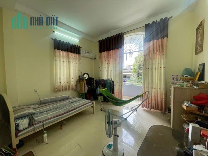 Bán Nhà đường Thành Thái Trung Tâm Quận 10 - ô tô đậu trước nhà